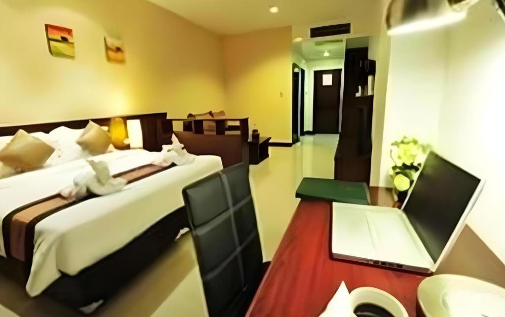 Green World Palace Hotel Сонгкхла Экстерьер фото
